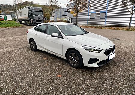 BMW 218 Gran Coupé 1.Hand LED Scheinwerfer