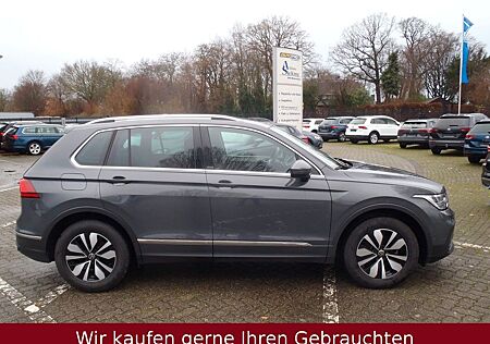 VW Tiguan Volkswagen Move 110KW TDI DSG AHK SHZ APP NAVI R-KAM