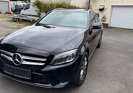 Mercedes-Benz C 220 d 4MATIC T Autom. -4MATIC