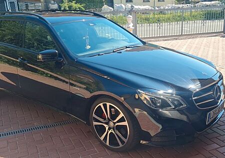 Mercedes-Benz E 220 BlueTEC T -