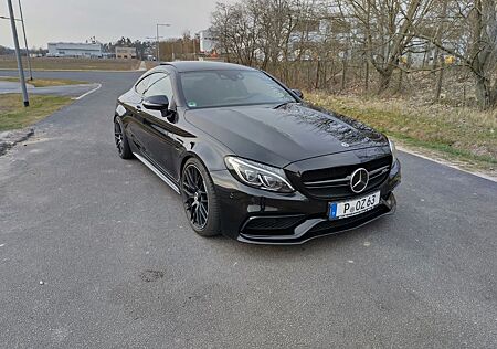 Mercedes-Benz C 63 AMG Mercedes-AMG C 63 Autom. Coupe