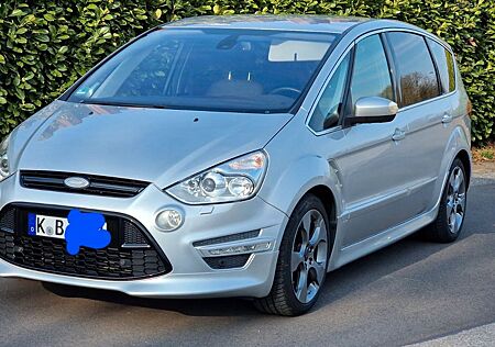 Ford S-Max 2,0 TDCi Titanium S / 2 Hand / Top Zustand