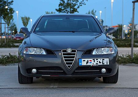 Alfa Romeo 166 3.2 V6 24V TI Q2