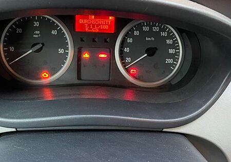 Opel Vivaro L1H1; 2,5l; 145PS; TÜV u ASU neu
