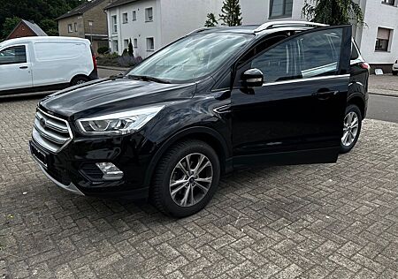 Ford Kuga 1,5 EcoBoost 4x2 110kW COOL CONNECT C...