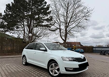 Skoda Rapid , 97000KM, 110PS, 1.Hand, Scheckheftgepfl.