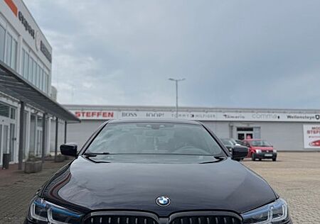 BMW 530e iPerformance -M sport*Einparkhilfe*Head-up*