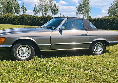 Mercedes-Benz 280 SL W 107