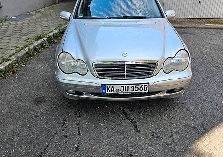 Mercedes-Benz C 180 KOMPRESSOR T CLASSIC Classic