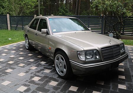 Mercedes-Benz E 320 CLASSIC Classic