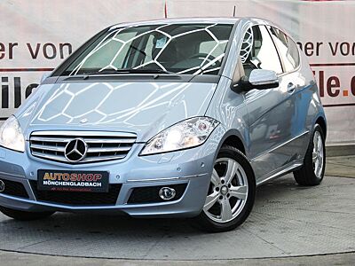 Mercedes-Benz A200*Automatik*Bi-Xenon*Scheckheft*Sitzheiz*PDC