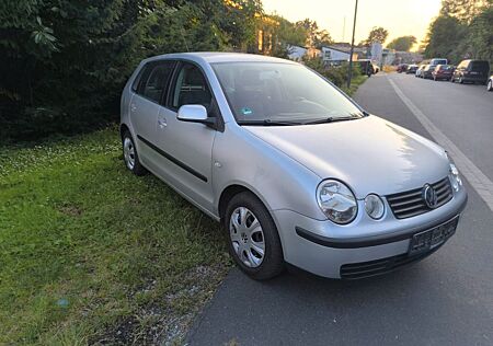 VW Polo Volkswagen 1.2 Benzin TÜV Neu!