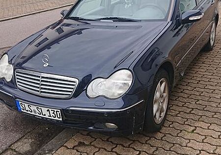 Mercedes-Benz 320 C V6