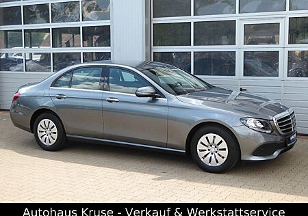 Mercedes-Benz E 220 d AUTOMATIK 9-GANG RÜCKFAHRKAMERA