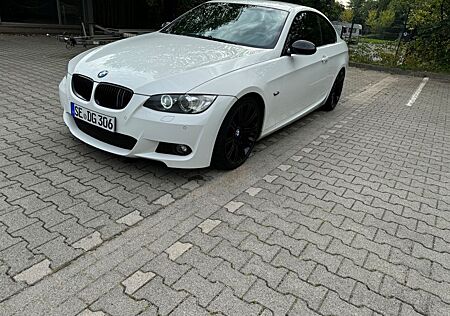 BMW 335i Coupé - Mit M Paket und DKG Getriebe