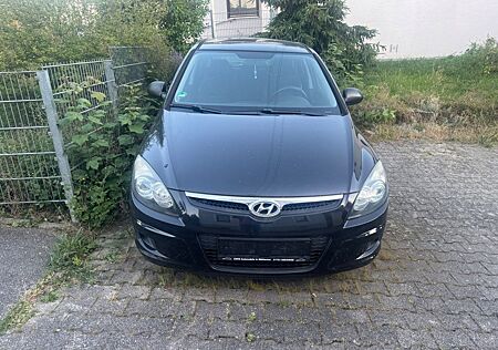 Hyundai i30 Edition+ Neue TÜV Klima Gepflegt Fahrzeug