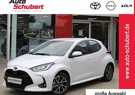 Toyota Yaris Team D 1,5 Hybrid COMFORT-PAKET LED Apple