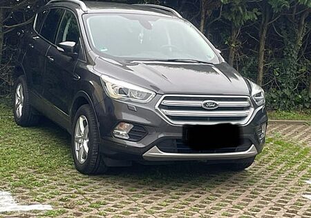 Ford Kuga 1,5 EcoBoost 4x2 110kW Titanium Automat...