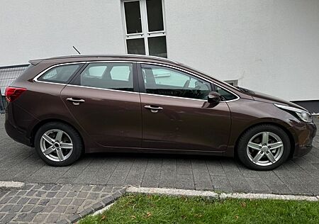 Kia Cee'd Sportswagon 1.6 CRDi 128 Spiri Navi Klimaa