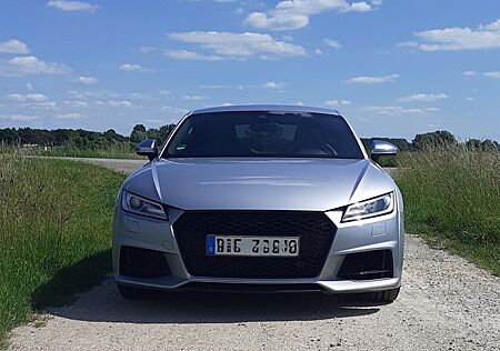 Audi TTS Coupe 2.0 TFSI S tronic quattro -