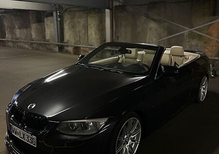 BMW 330d Cabrio - E93 M Paket,Temp,Memory,keyless go