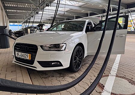 Audi A4 2.0 TFSI Tiptronic Quattro *HU NEU*