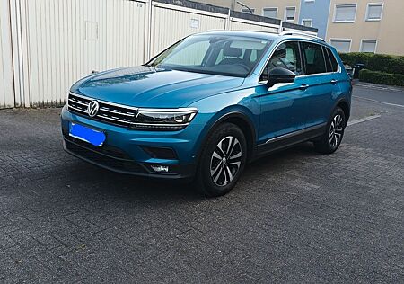 VW Tiguan Volkswagen 2.0 TDI SCR DSG IQ DRIVE AHK
