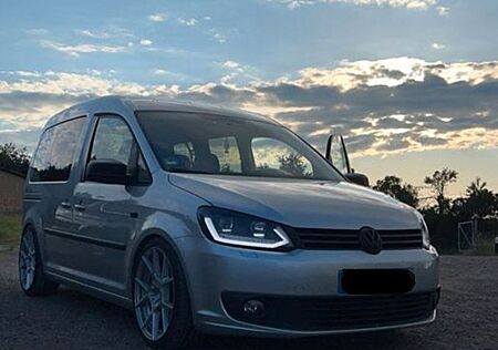 VW Caddy Volkswagen 1,6TDI 75kW BMT Soccer Trendline 5-Sit...