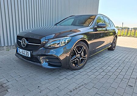 Mercedes-Benz C 300 d T Autom. AMG Night Multi. 360' Wide Pano