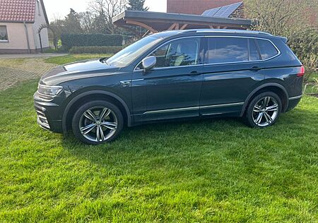 VW Tiguan Allspace Volkswagen R-Line 2.0 TDI 176kW DSG 4MOTION