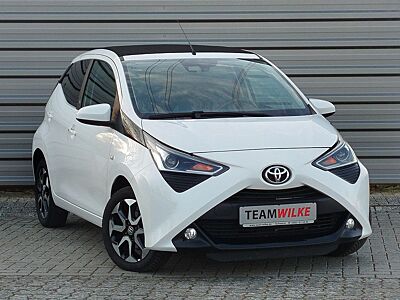 Toyota Aygo AYGO x-play Team D elektr.Faltdach