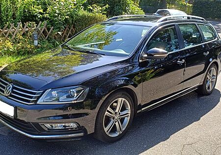 VW Passat Variant Volkswagen 2.0 TDI DSG 130kW R-Line BMT ...