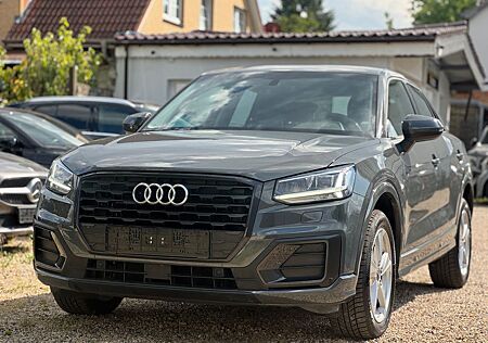 Audi Q2 30 TDI sport Kamera Virtuall