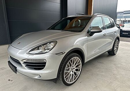 Porsche Cayenne 4,2 V8 Diesel*Exklusive*Xenon*Luft*22ZOL