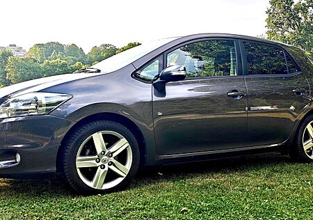 Toyota Auris 1,6-l-Valvematic Club