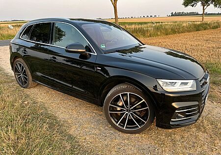 Audi Q5 55 TFSI e S-Line quattro - AHK*Panorama*Navi*