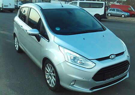 Ford B-Max 1,0 EcoBoost 92kW S/S Titanium