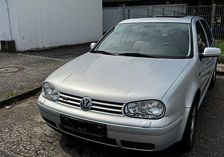 VW Golf Volkswagen 4 VR5 2.3l Benzin/150ps Automatik Alufelgen