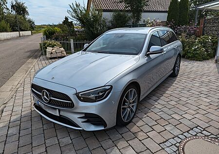 Mercedes-Benz E 220 d 4MATIC T AMG LED Burmester Standhzg