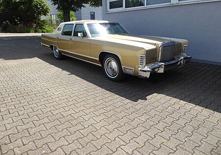 Lincoln Town Car