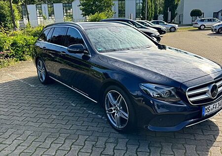 Mercedes-Benz E 220 d T Autom. -