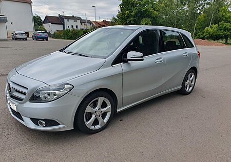 Mercedes-Benz B 180 CDI DCT -