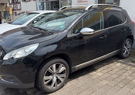 Peugeot 2008 1.2 Allure Navi