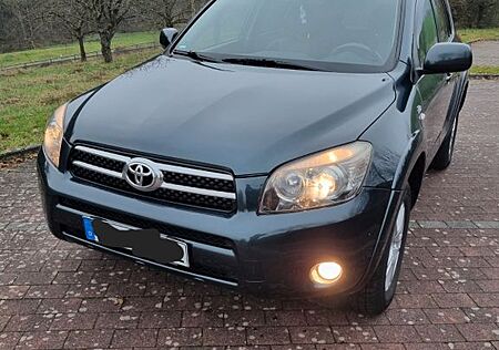 Toyota RAV 4 2.2-l-D-CAT 4x4 Executive Executive