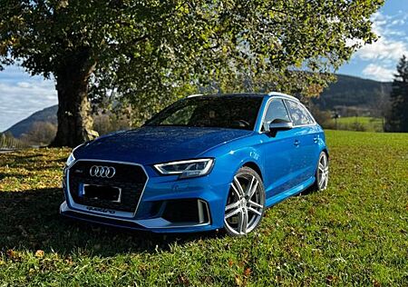 Audi RS3 2.5 TFSI S tronic quattro - Massage, 8fach