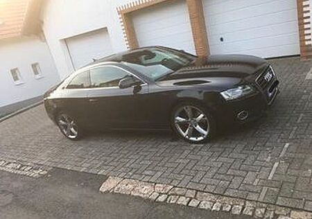 Audi A5 3.2 FSI quattro -