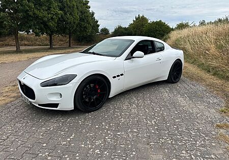 Maserati GranTurismo gebraucht kaufen Maserati GranTurismo 4.2 V8 Automatik -