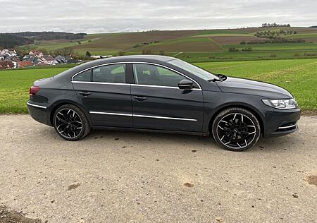 VW CC Volkswagen Passat 2.0 TDI 130kW DSG