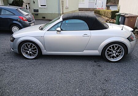 Audi TT Roadster 1.8T 132 kW -