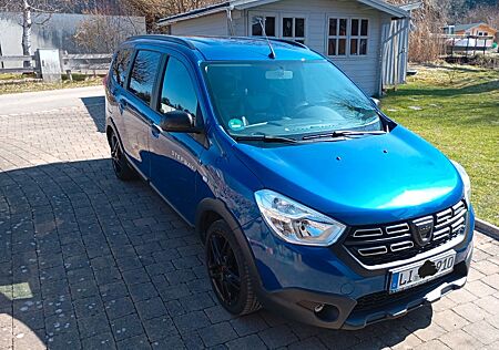 Dacia Lodgy Stepway Comfort Blue dCi 115 7-Sitze...